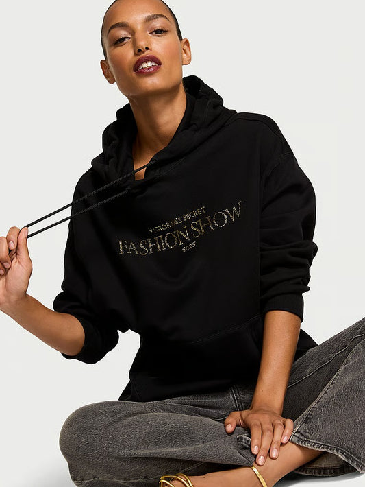 VS Iconic Fleece Relaxed Hoodie
