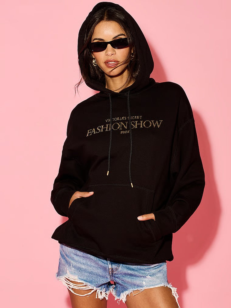 VS Iconic Fleece Relaxed Hoodie